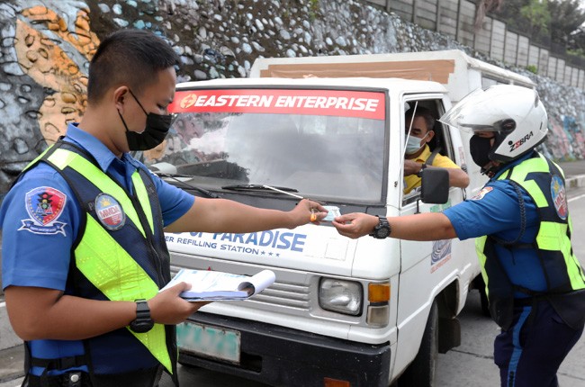 MMDA Enforcers