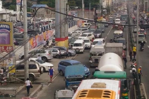 Traffic along a Cavite highway